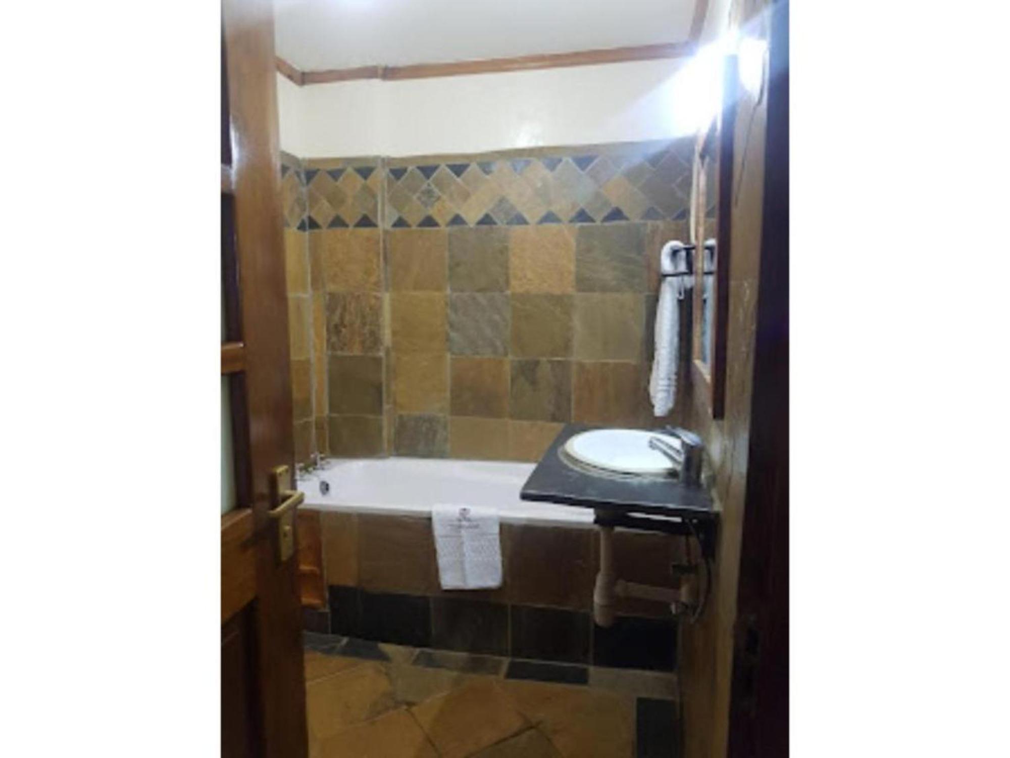 Tobriana Hotel ไนโรบี ภายนอก รูปภาพ